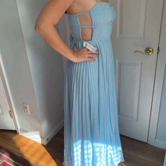 Fame and Partners Pleated Side Cutout Dress - prom/eventSize 10- NEVER WORN - Picture 7 of 10